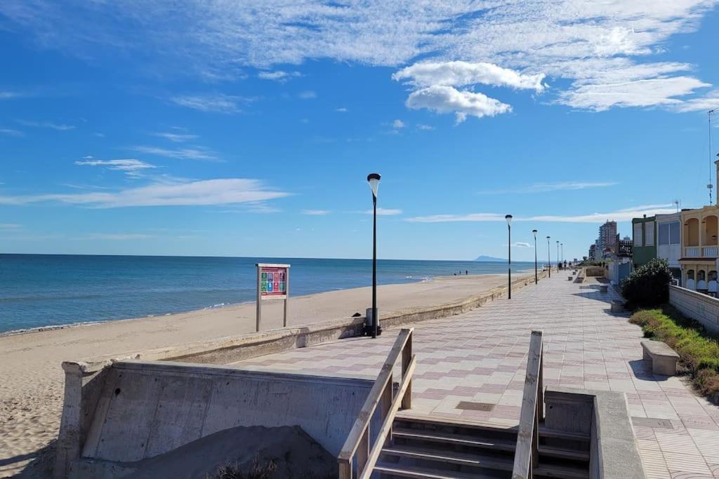 Beachfront House, Valencia, Wifi, Paddle Surf Board, Incredible Views Sueca Exteriör bild